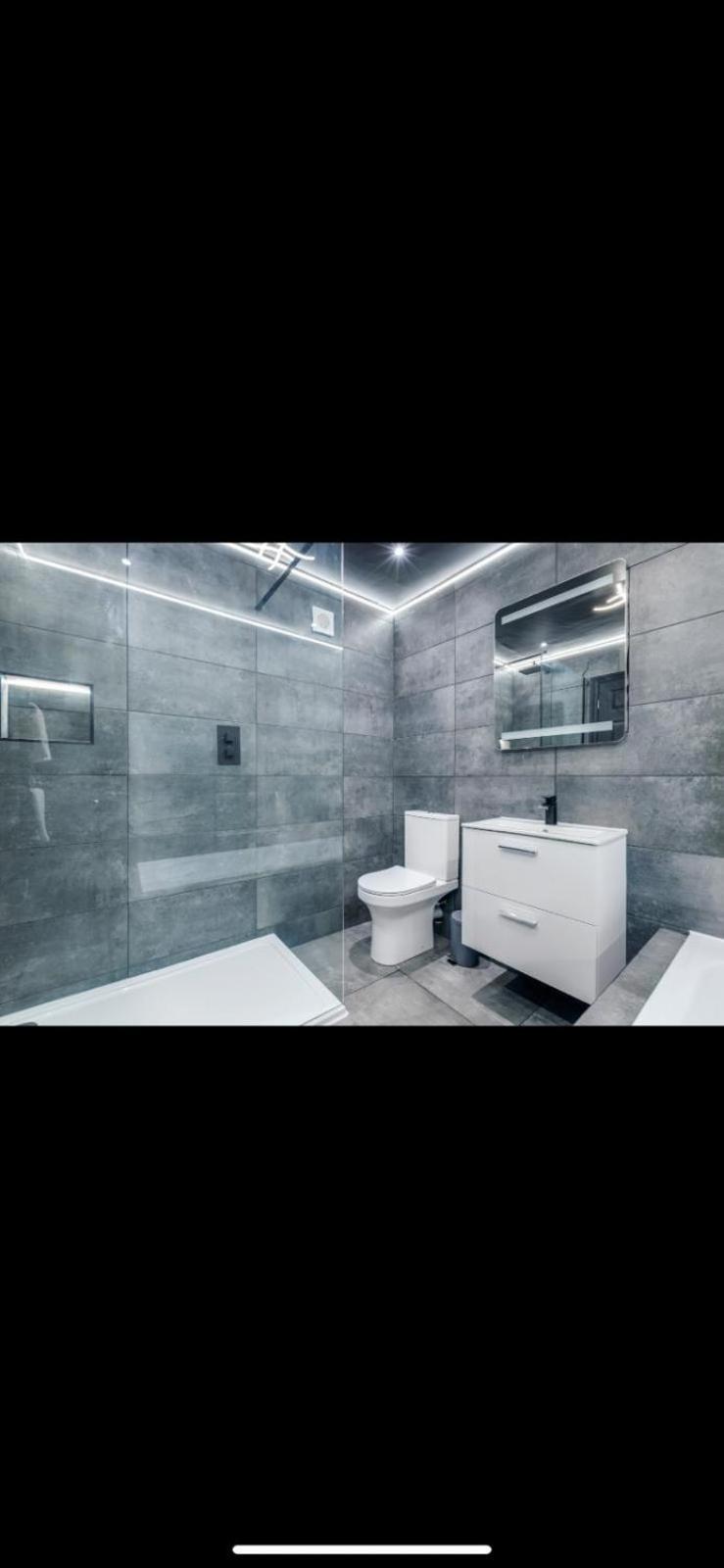 Two Bed Modern Apartment 5Min Walk To Town Centre With Free Parking ! Under New Management Блэкпул Экстерьер фото
